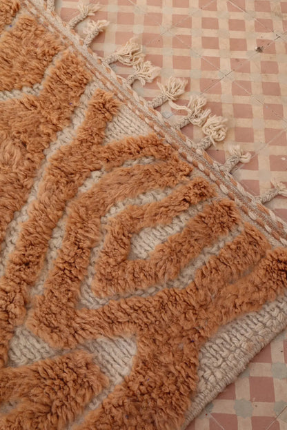 Tapis Berbère Beige à Reliefs Abstrait Béni Ouarain- 162 x 110 cm Néda