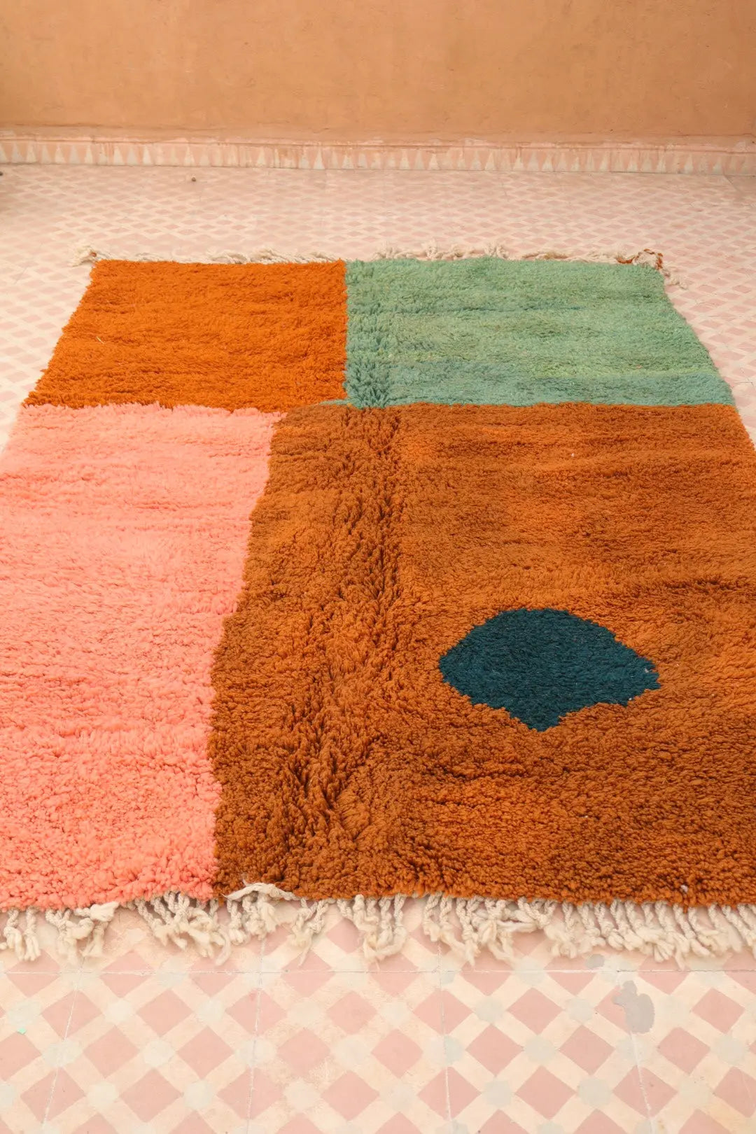 Tapis Berbère Azilal Abstrait Qualité Supérieure - 227 x 155 cm Néda