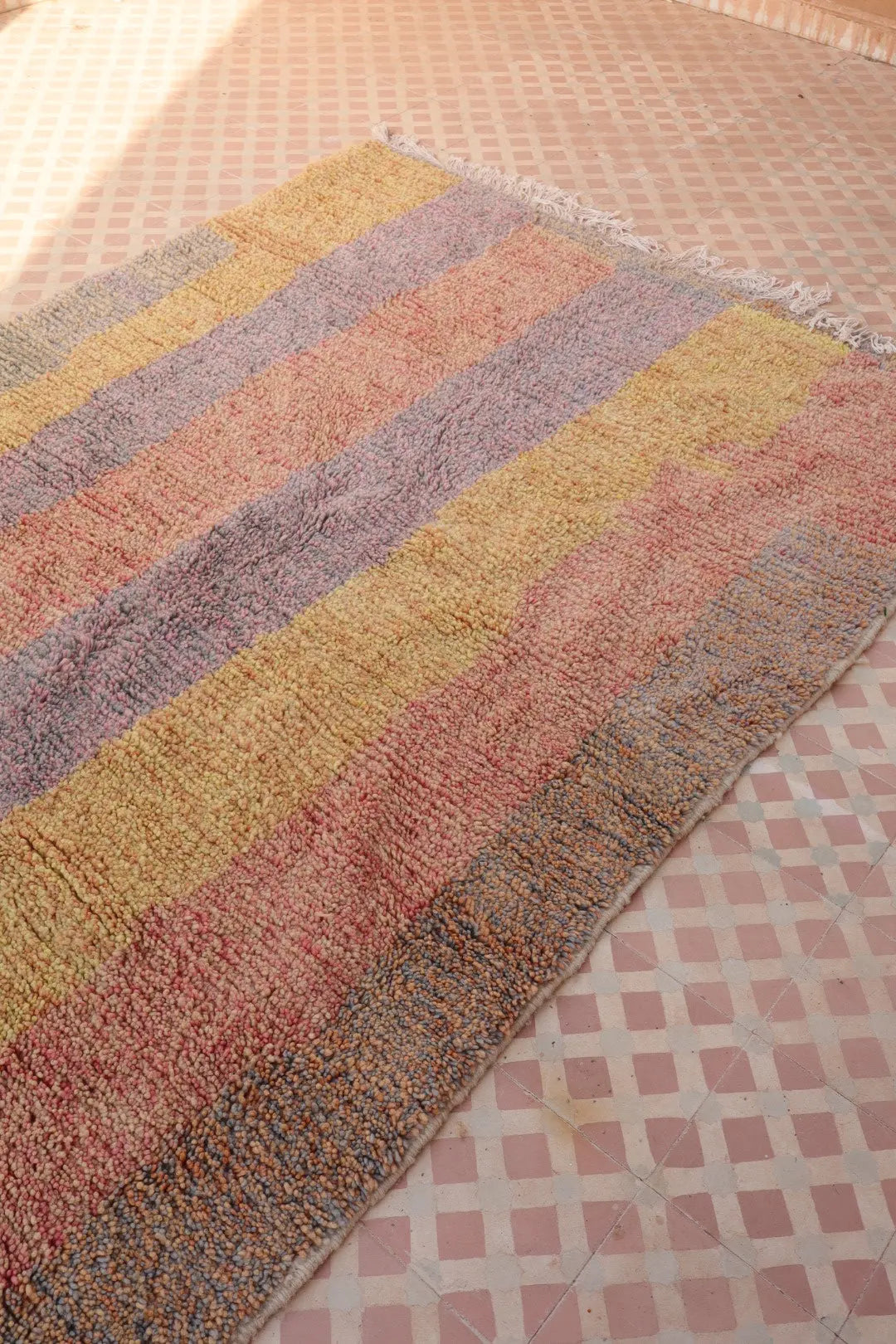 Tapis Berbère Coloré Rayé Béni Ouarain- 234 x 151 cm Néda