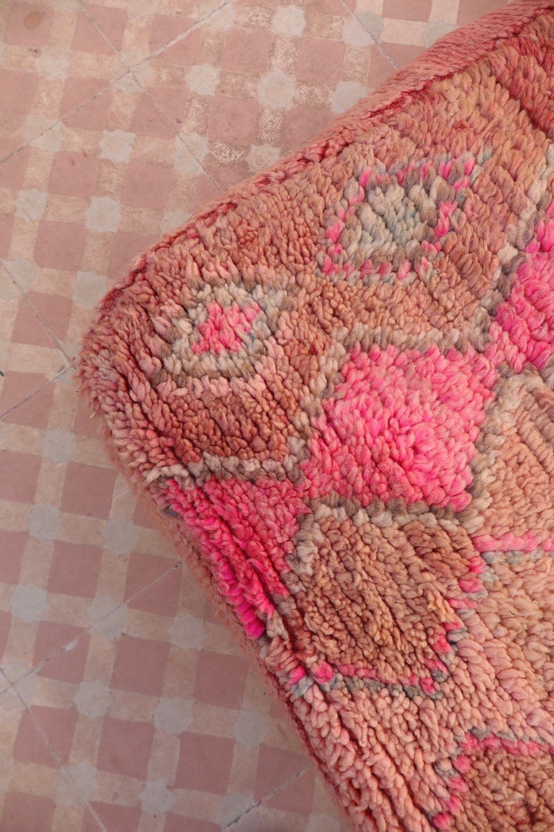 Pouf Berbère Coloré Rose et Bleu Néda