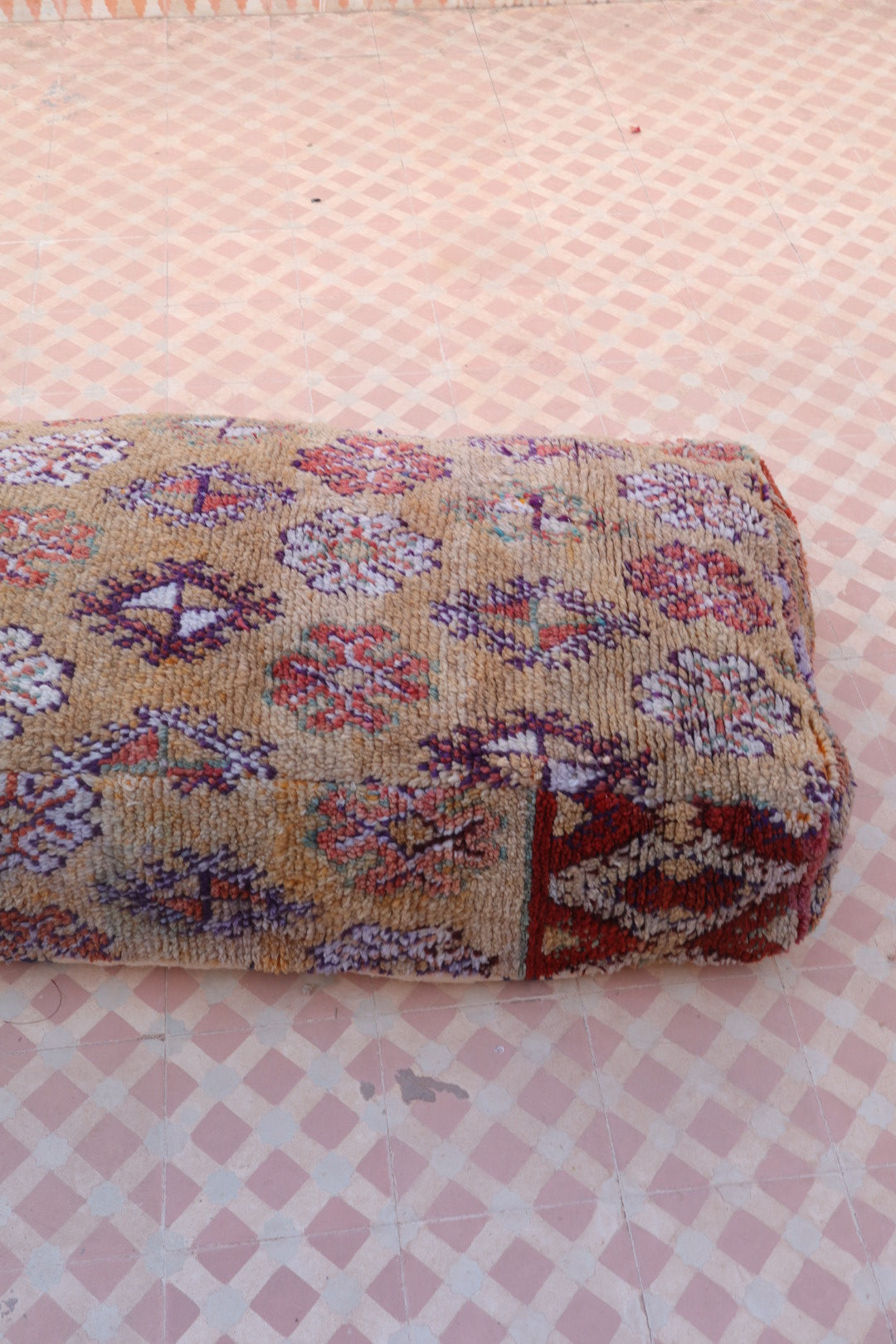 Pouf Berbère XL Beige Foncé à Motifs Néda