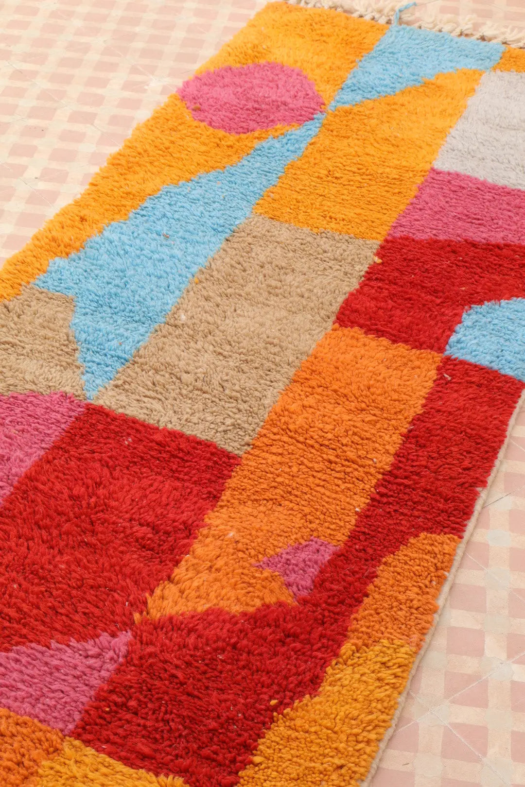 Tapis Berbère Azilal Coloré Moderne de Qualité Supérieure - 327 x 80 cm Néda