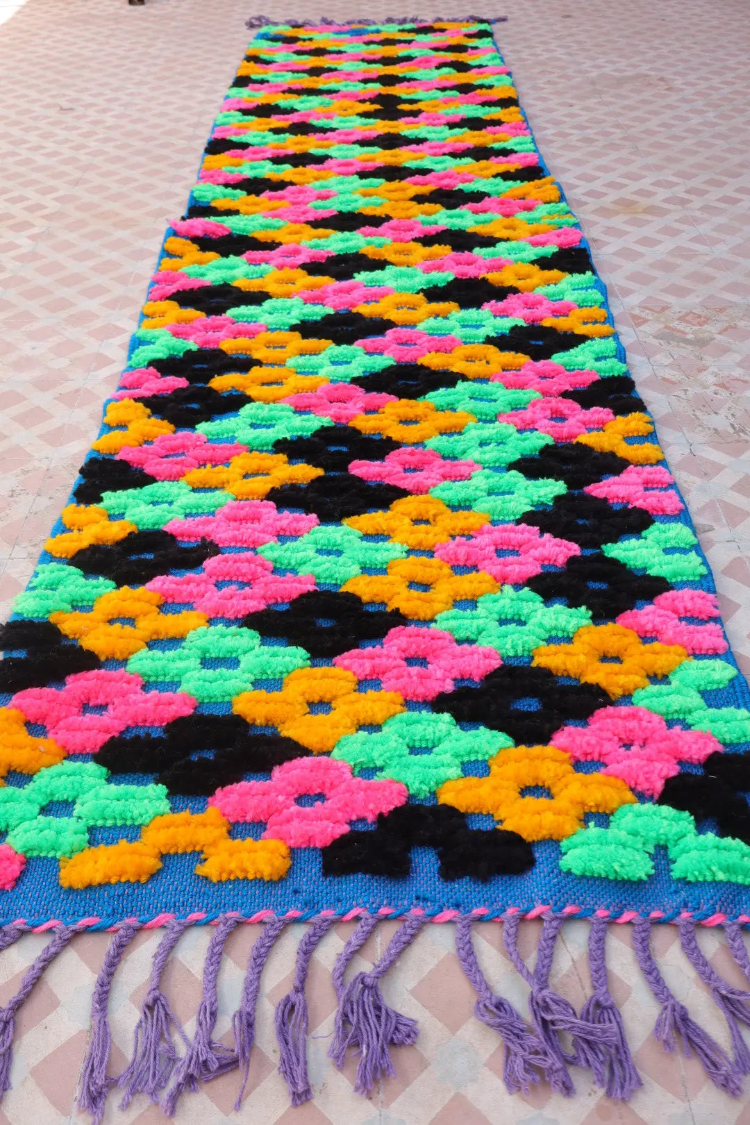 Tapis Berbère Couloir Azilal Bleu à Motifs Reliefs Multicolores - 313 x 74 cm Néda