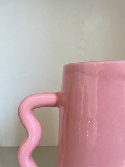 Vaso astratto in ceramica rosa